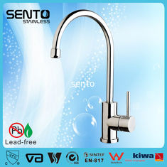 China Single handle water sink faucet supplier